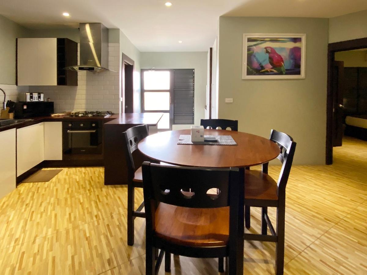 Greystone Apartments 나디 외부 사진